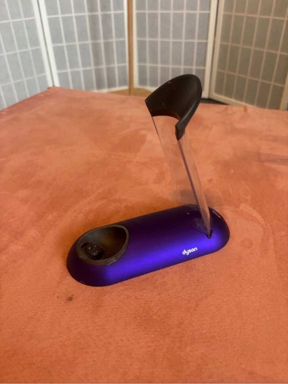 Dyson Purple Cordless Hair Straightener Docking Station With Clear Stand - Picture 2 of 3